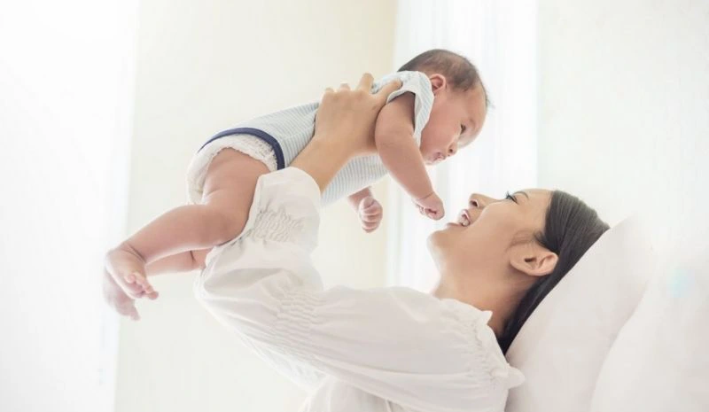 hình ảnh mẹ và bé